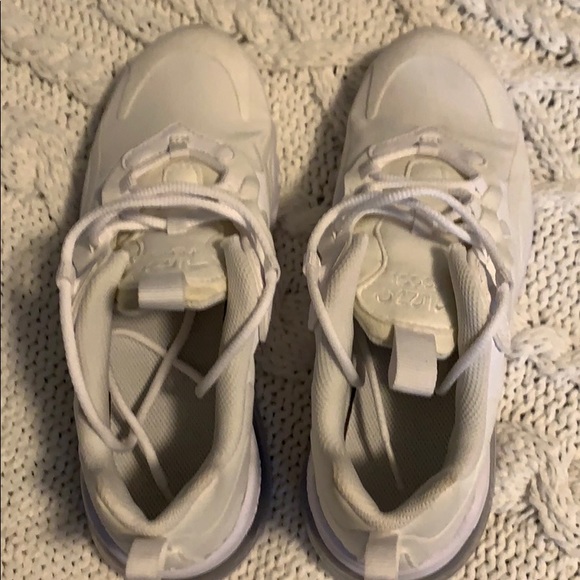 Nike shoes!! The shoes are Unisex! Suede - Picture 7 of 9